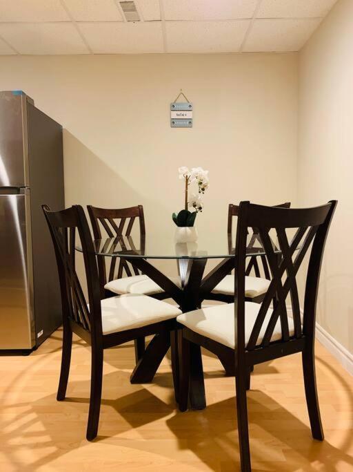 Finished 2 Bedroom Apartment In An Upscale Area Of אייקס מראה חיצוני תמונה
